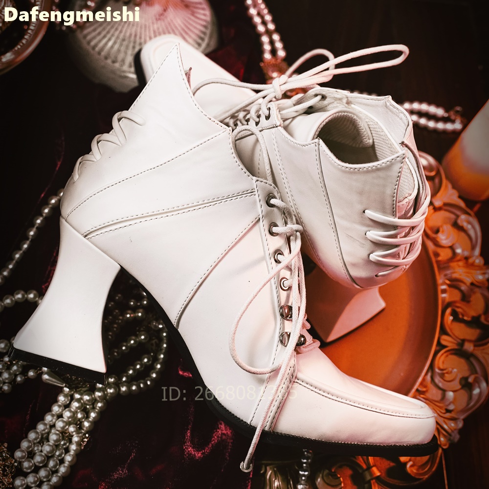 Block Heel Ankle Boots - Botas de Couro Branco com Bico