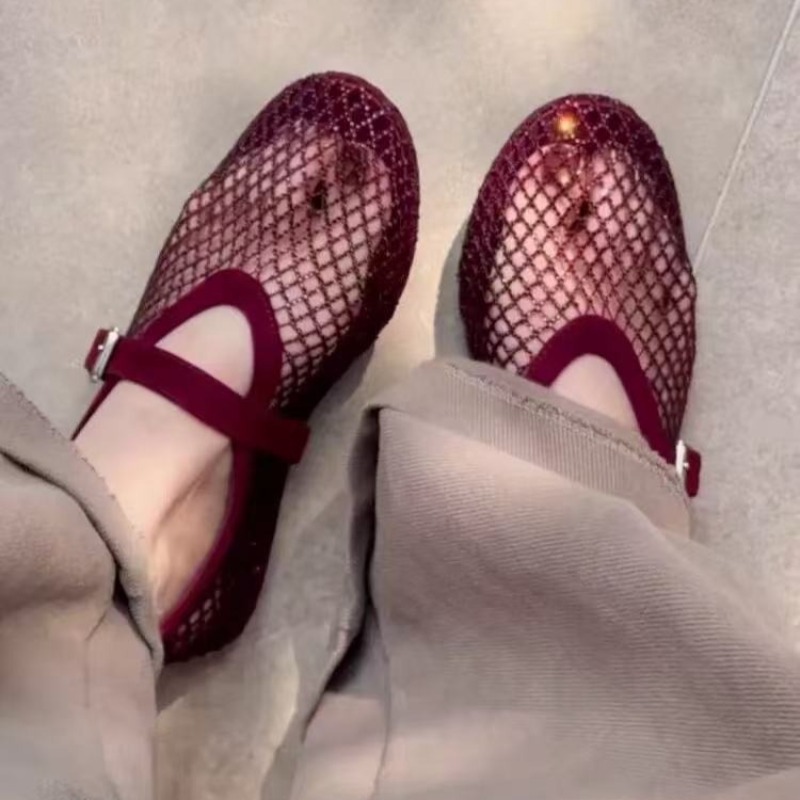 Women Shoes Model - Sandálias Femininas Vazadas com Strass, Novidade