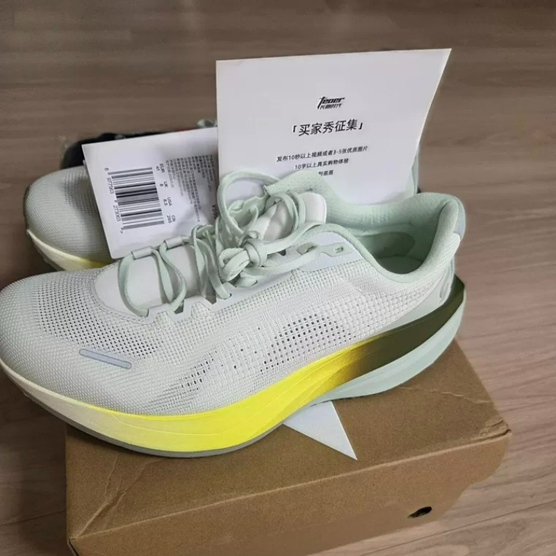 Tênis de Corrida de Marca de L - Women'S Shoes Vs Men'S Size avaliação e preço